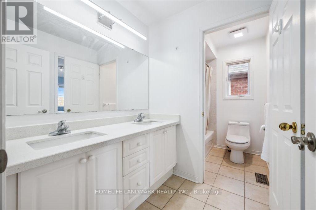 3294 Artesian Drive, Mississauga, Ontario  L5M 7J8 - Photo 35 - W12153075