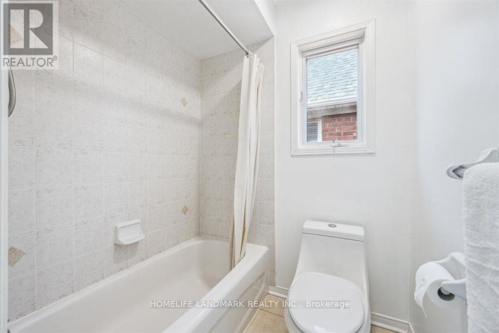 3294 Artesian Drive, Mississauga, Ontario  L5M 7J8 - Photo 36 - W12153075