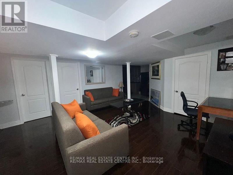 Lower - 40 Victoriaville Road, Brampton, Ontario  L6X 5J4 - Photo 5 - W12153076