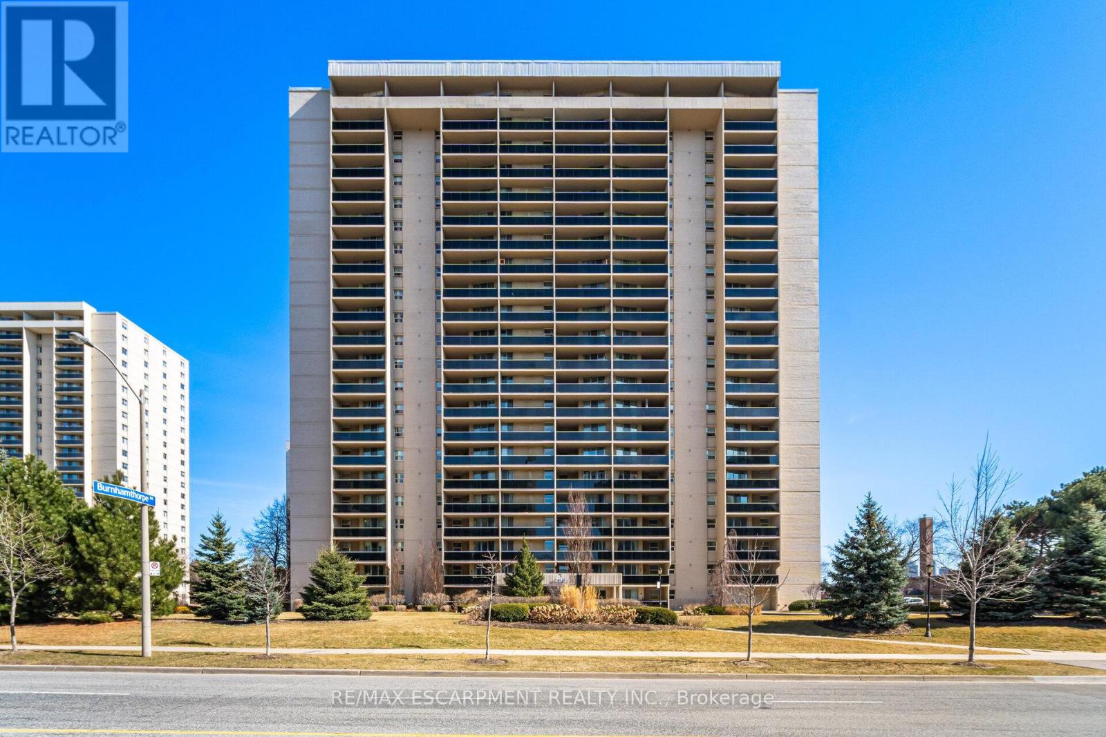 409 - 299 MILL ROAD, Toronto, Ontario
