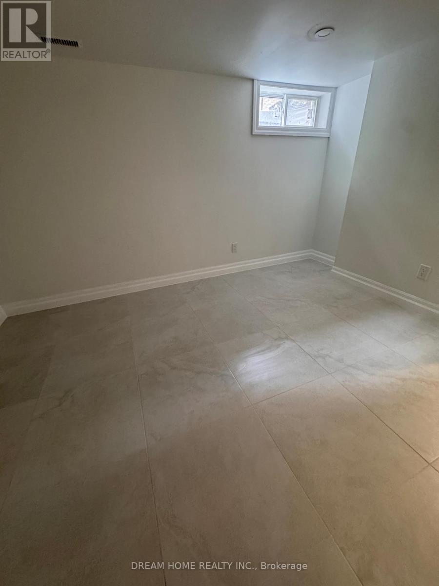 Basement - 5 Empire Court, Hamilton, Ontario  L8K 4H4 - Photo 12 - X12153090