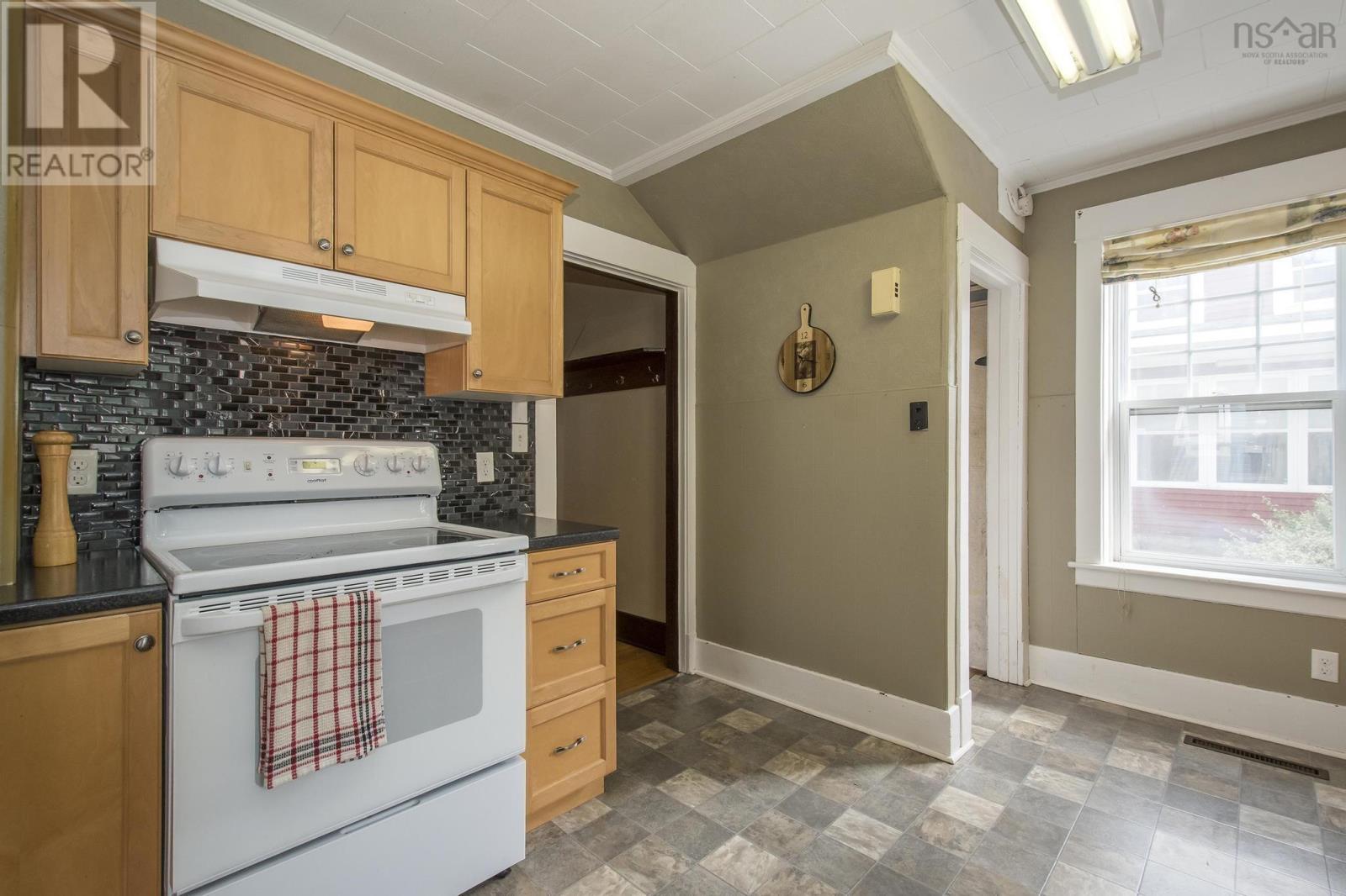 458 Main Street, Lawrencetown, Nova Scotia  B0S 1M0 - Photo 14 - 202509793