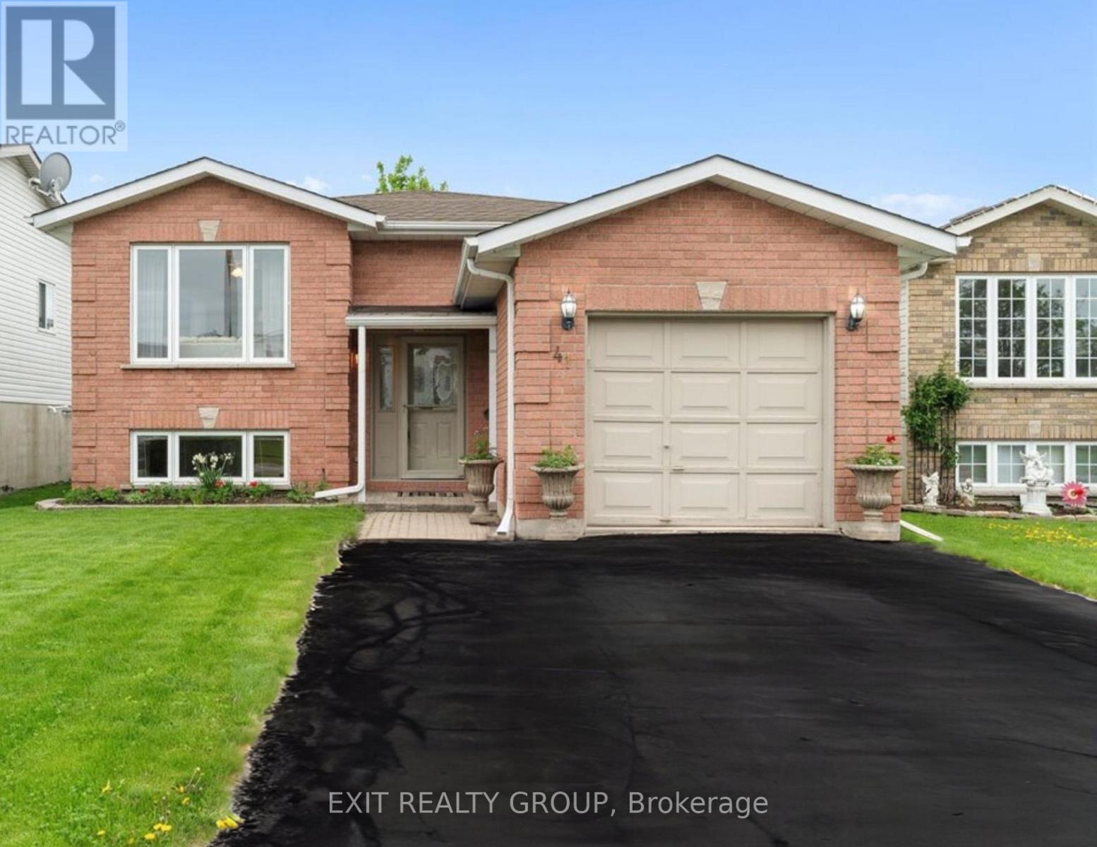Property at 41 FARADAY GARDENS image 1