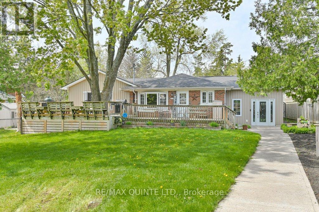 Property at 12 FOURTH AVENUE image 4