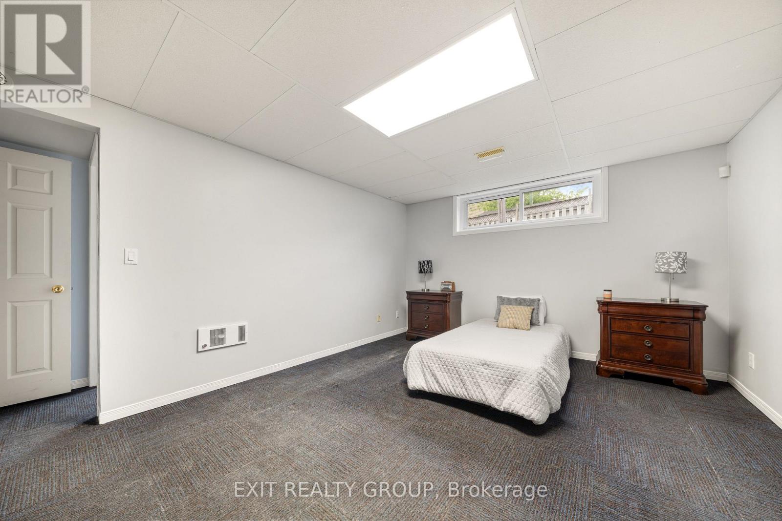 44 Bleeker Avenue, Quinte West, Ontario  K8V 6M8 - Photo 25 - X12153207