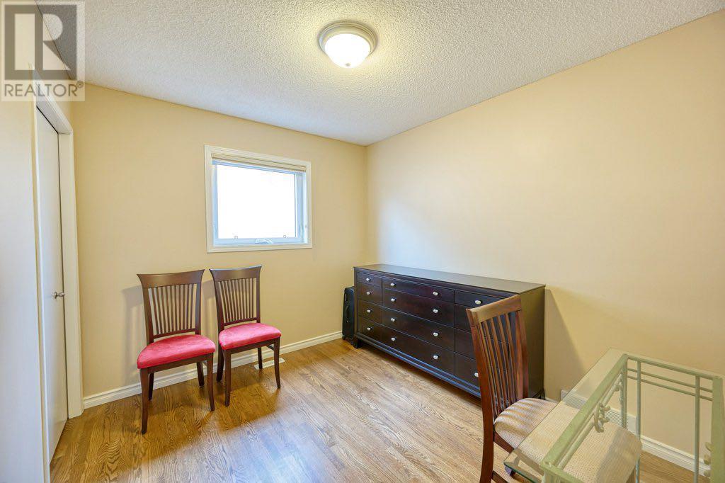 163 Sandringham Close Nw, Calgary, Alberta  T3K 3W9 - Photo 18 - A2221753