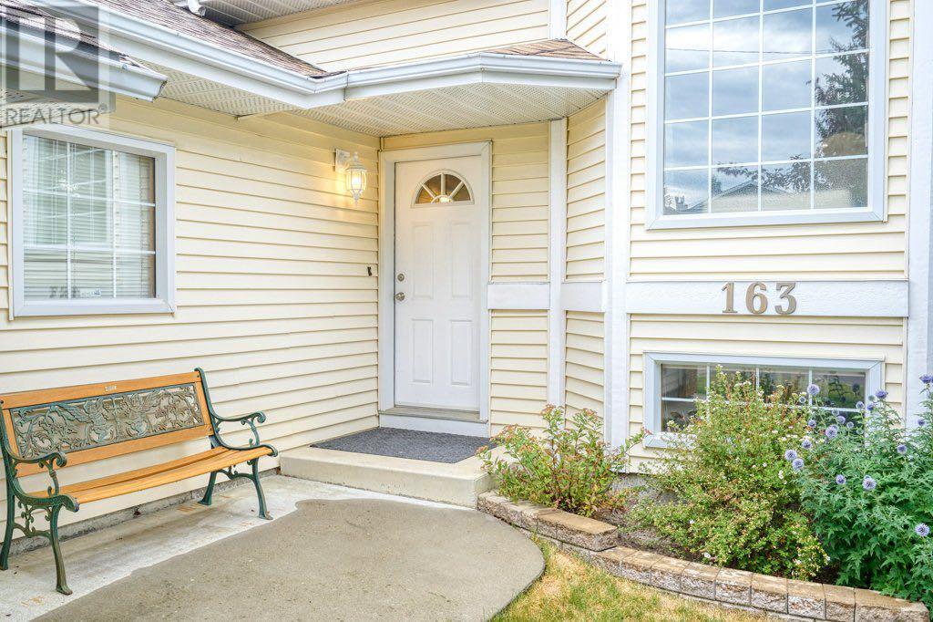 163 Sandringham Close Nw, Calgary, Alberta  T3K 3W9 - Photo 40 - A2221753