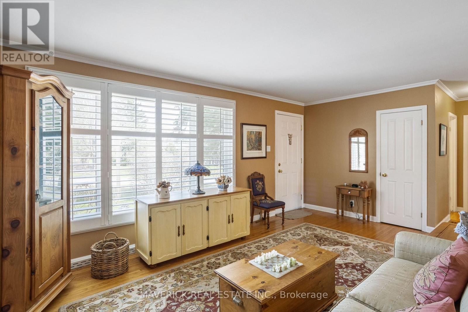 16 Crescent Avenue, Central Elgin (Lynhurst), Ontario  N5P 2K1 - Photo 12 - X12153216