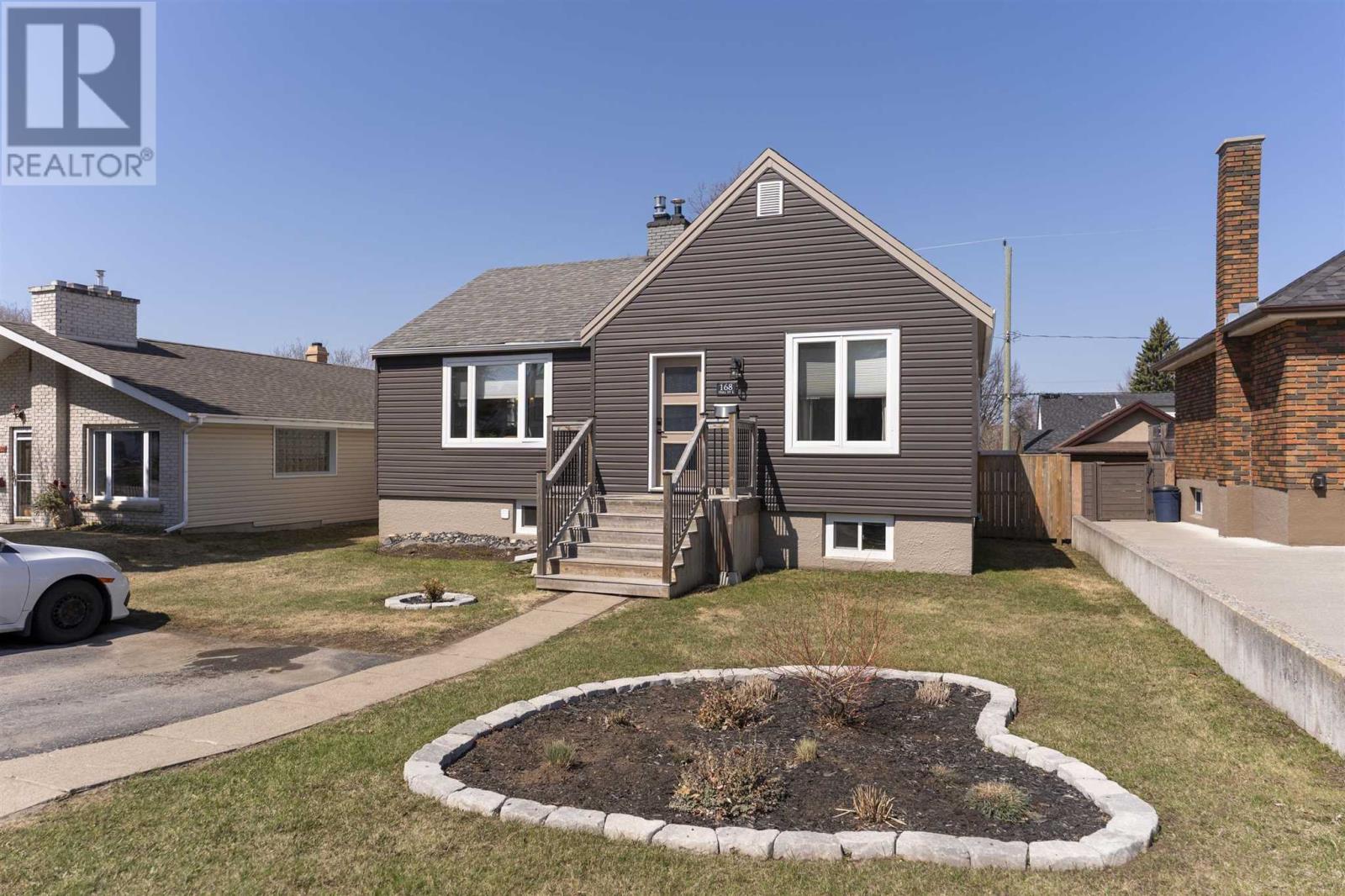 Property at 168 Hill ST image 2