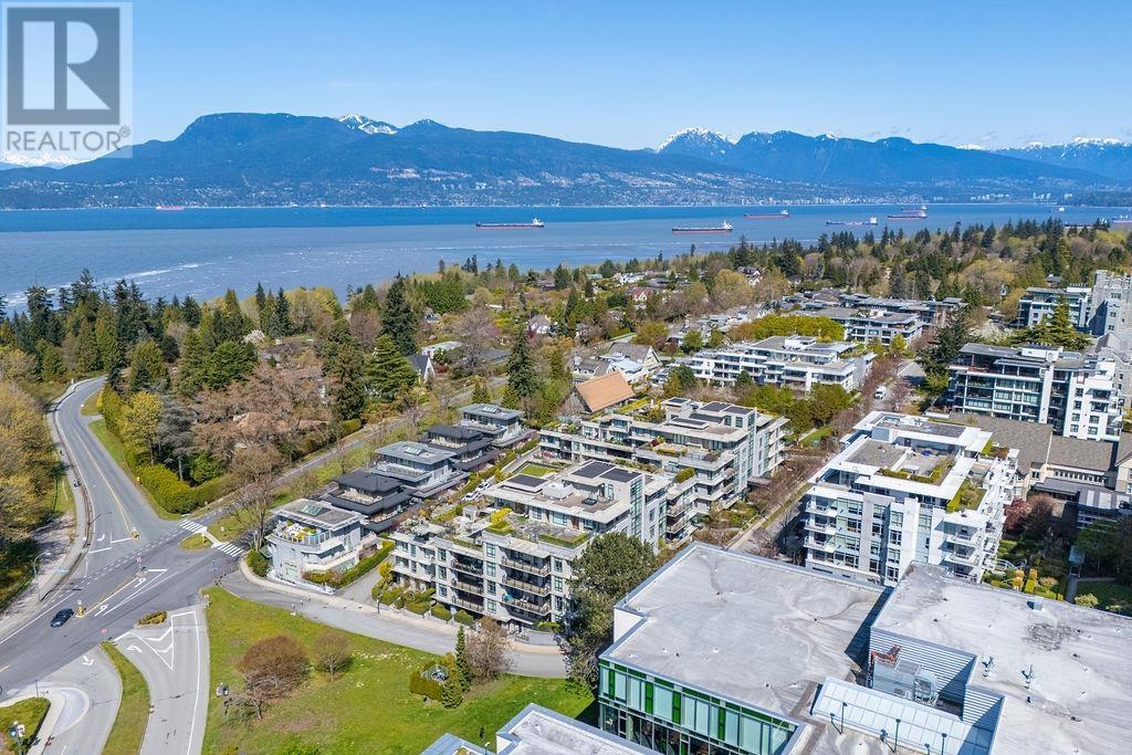 Th 16 6063 Iona Drive, Vancouver, British Columbia  V6T 0B1 - Photo 2 - R2991847