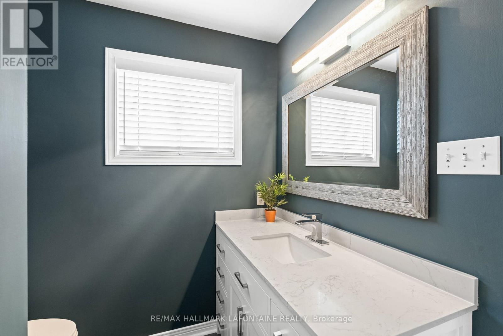 23 Kathleen Crescent, Ottawa, Ontario  K2S 1L5 - Photo 20 - X12153180