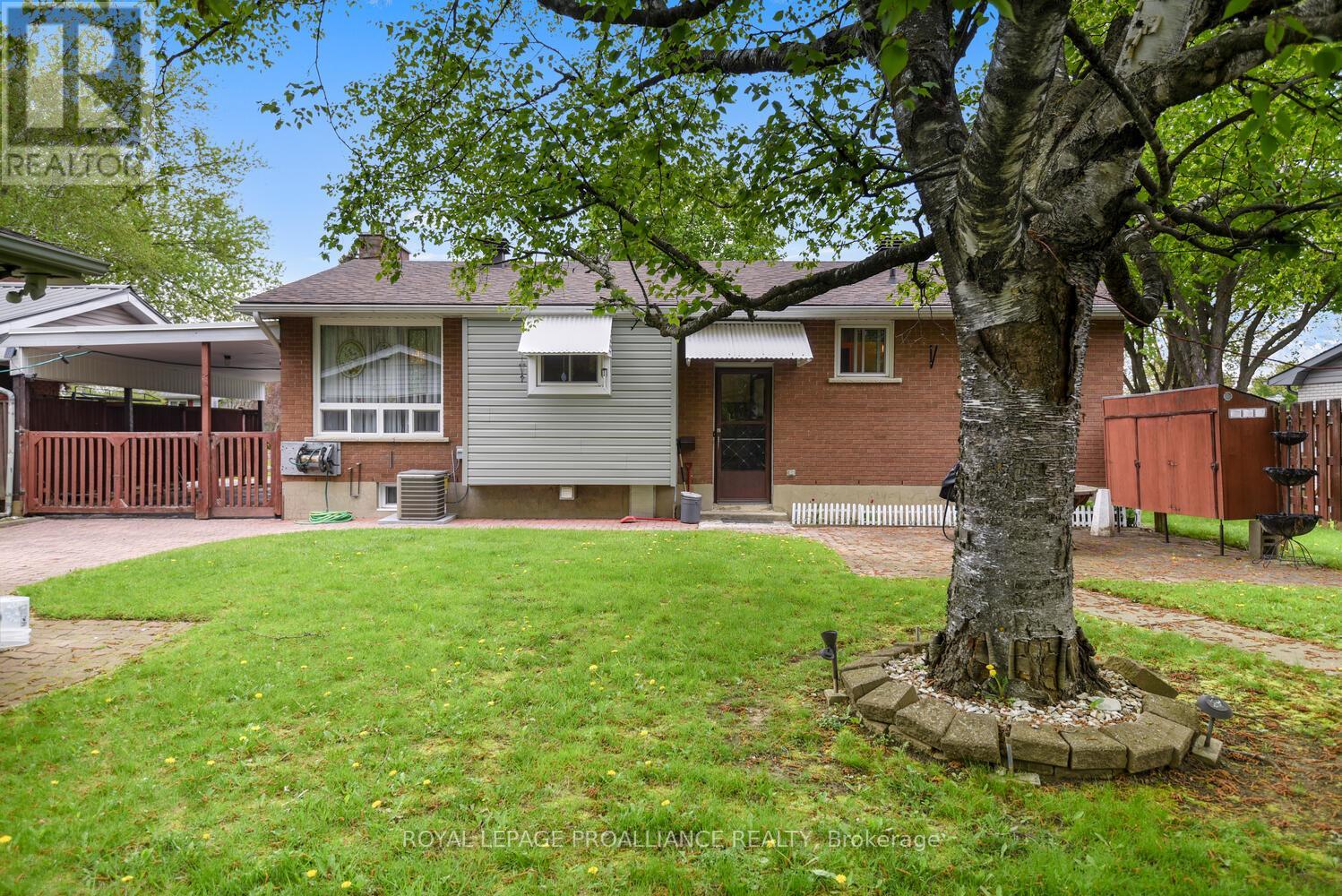 10 Peden Boulevard, Brockville, Ontario  K6V 3J9 - Photo 24 - X12153148