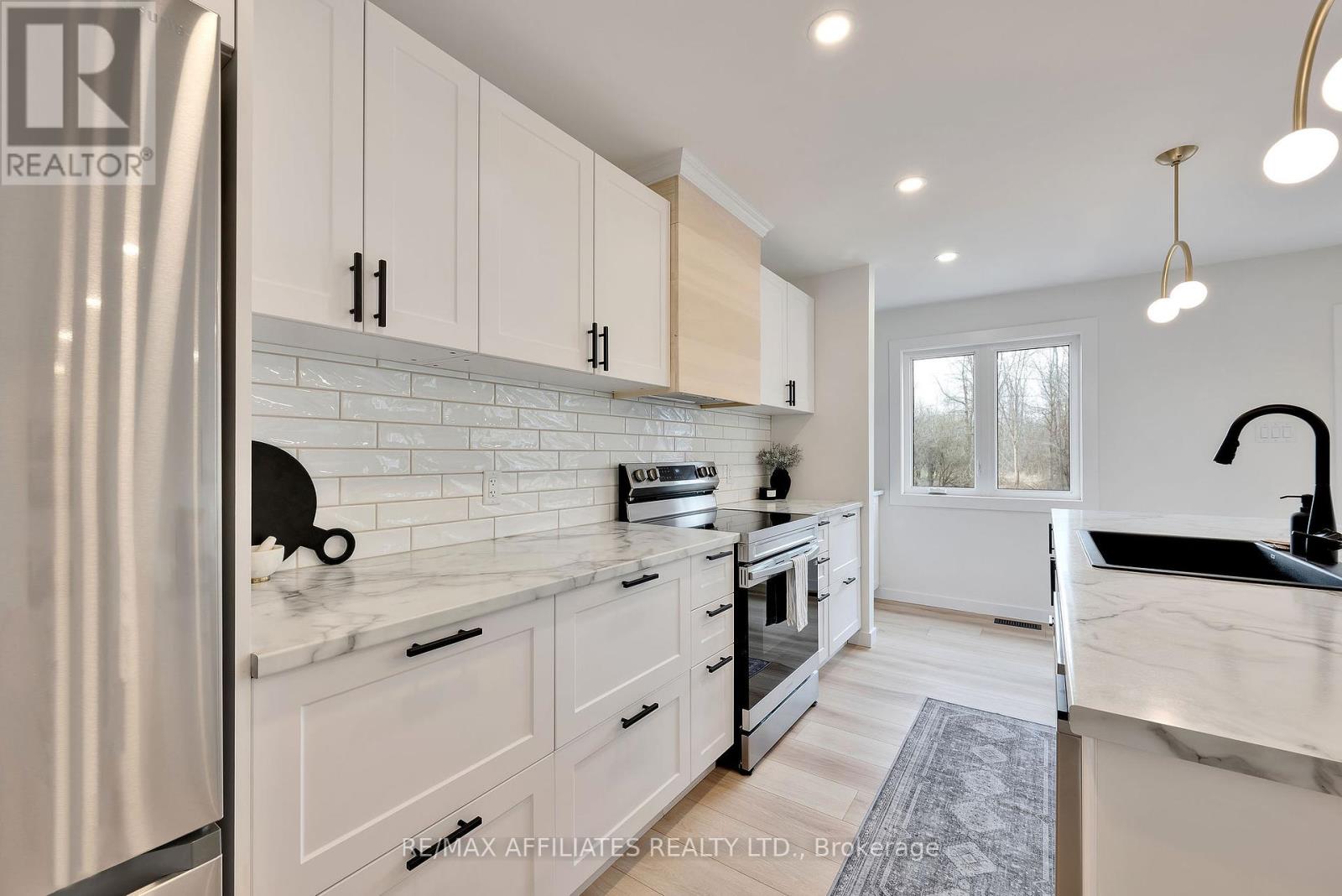 1146 Rideau River Road, Montague, Ontario  K0G 1N0 - Photo 18 - X12121497