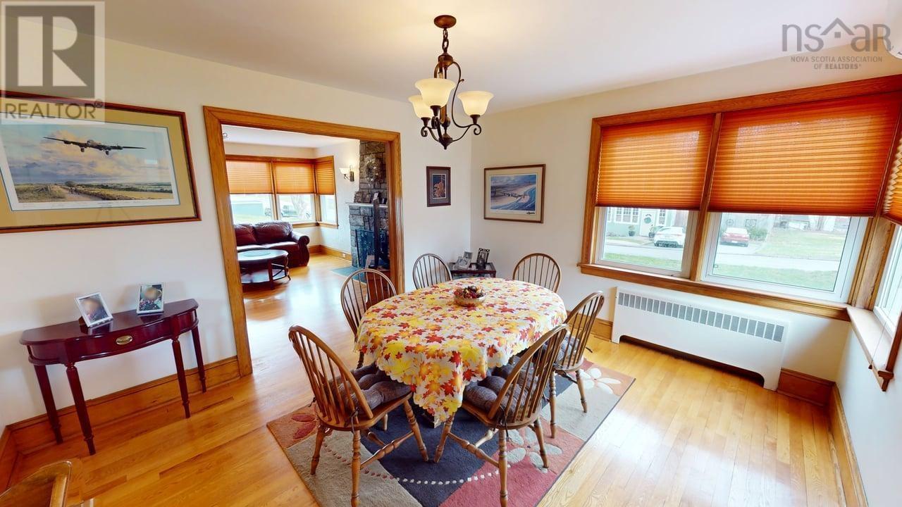 Property at 154 Willow Avenue image 5