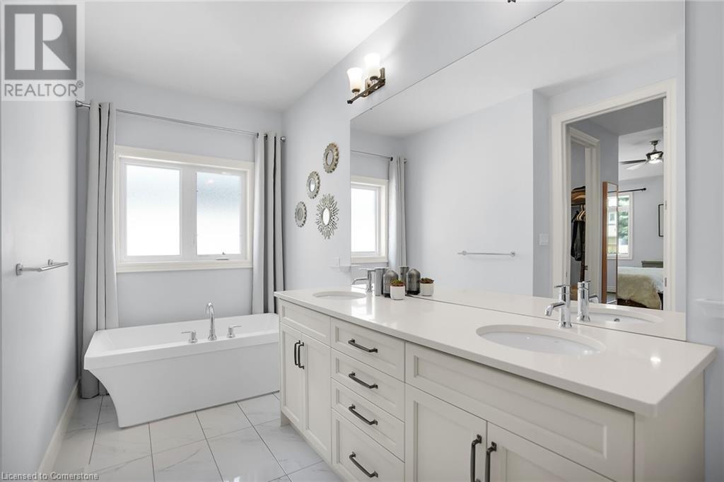 18 Kemp Crescent, Strathroy, Ontario  N7G 0G5 - Photo 30 - 40726494