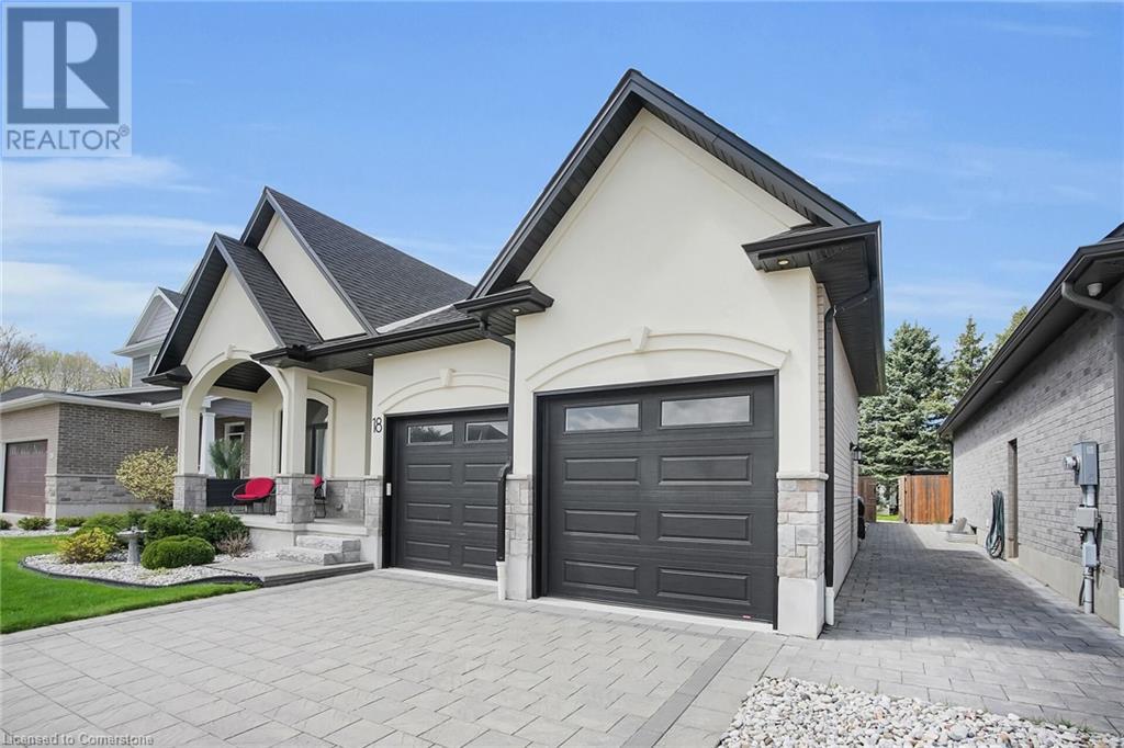 18 Kemp Crescent, Strathroy, Ontario  N7G 0G5 - Photo 4 - 40726494