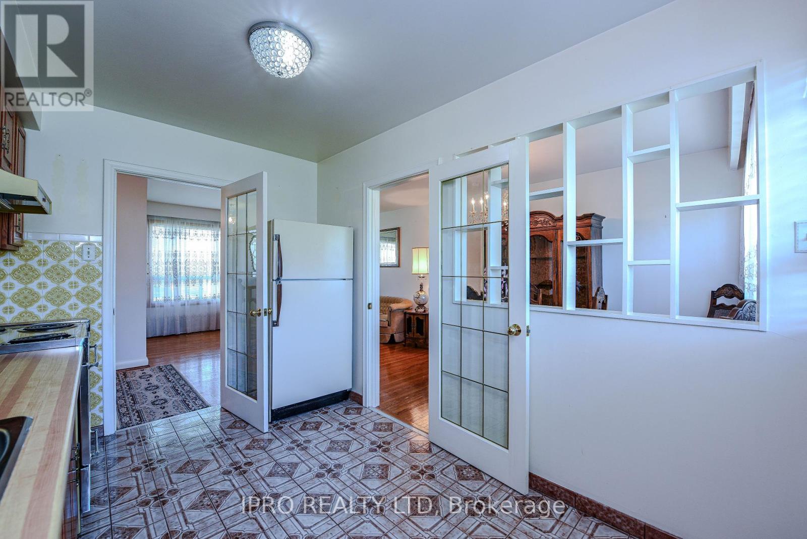 13 Morpeth Road, Brampton, Ontario  L6W 2Z3 - Photo 17 - W12149464