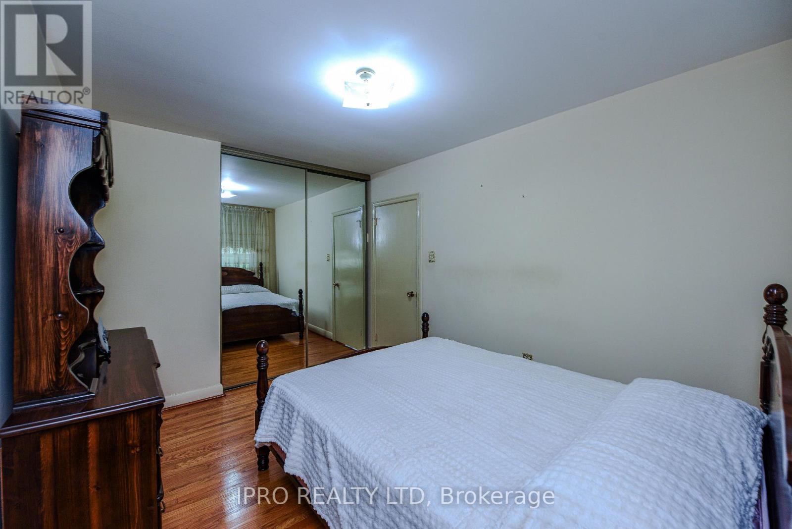 13 Morpeth Road, Brampton, Ontario  L6W 2Z3 - Photo 28 - W12149464