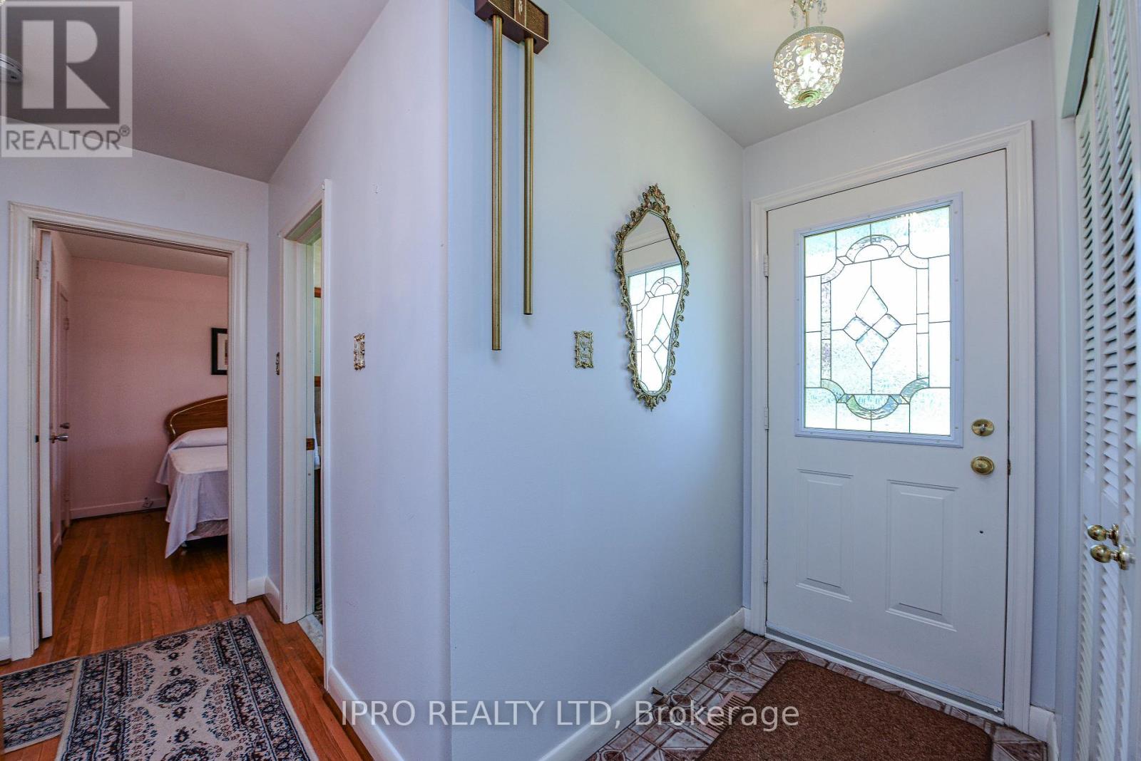 13 Morpeth Road, Brampton, Ontario  L6W 2Z3 - Photo 3 - W12149464