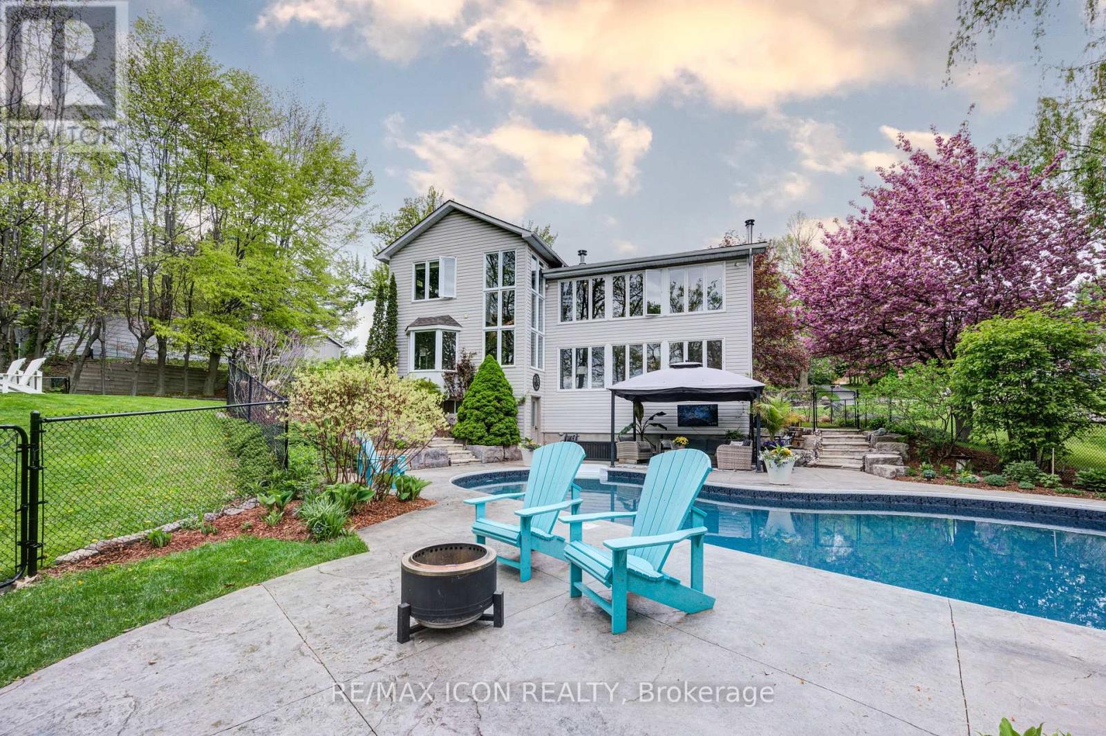 62 Maple Avenue, Hamilton, Ontario  L9H 4W4 - Photo 43 - X12149619