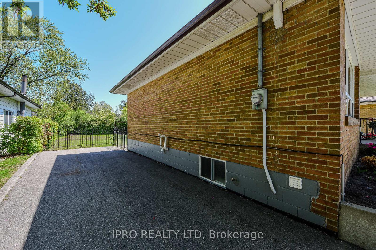 13 Morpeth Road, Brampton, Ontario  L6W 2Z3 - Photo 50 - W12149464