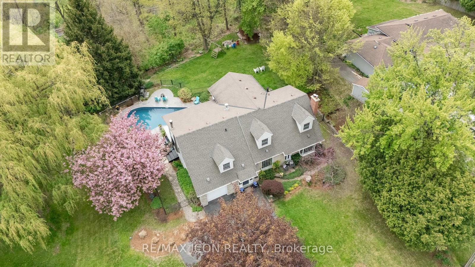 62 Maple Avenue, Hamilton, Ontario  L9H 4W4 - Photo 49 - X12149619
