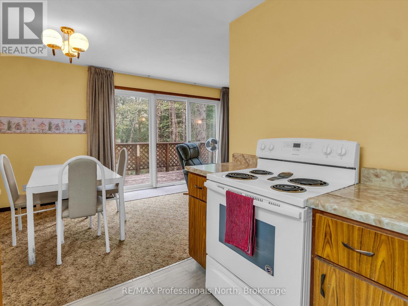 1165 Sherwood Forest Road, Bracebridge, Ontario  P1L 1X3 - Photo 10 - X12153147