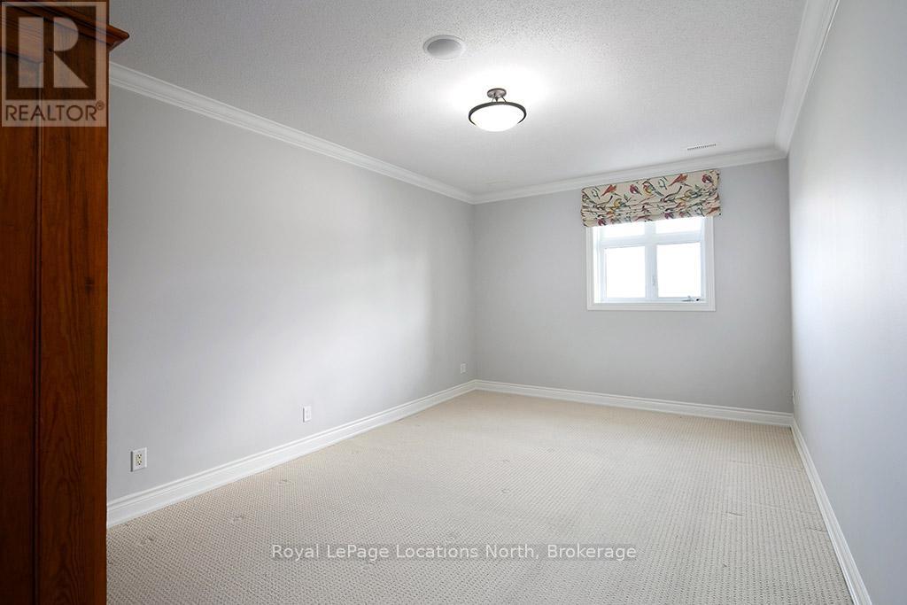 203 - 25 Beaver Street S, Blue Mountains, Ontario  N0H 2P0 - Photo 23 - X12153171