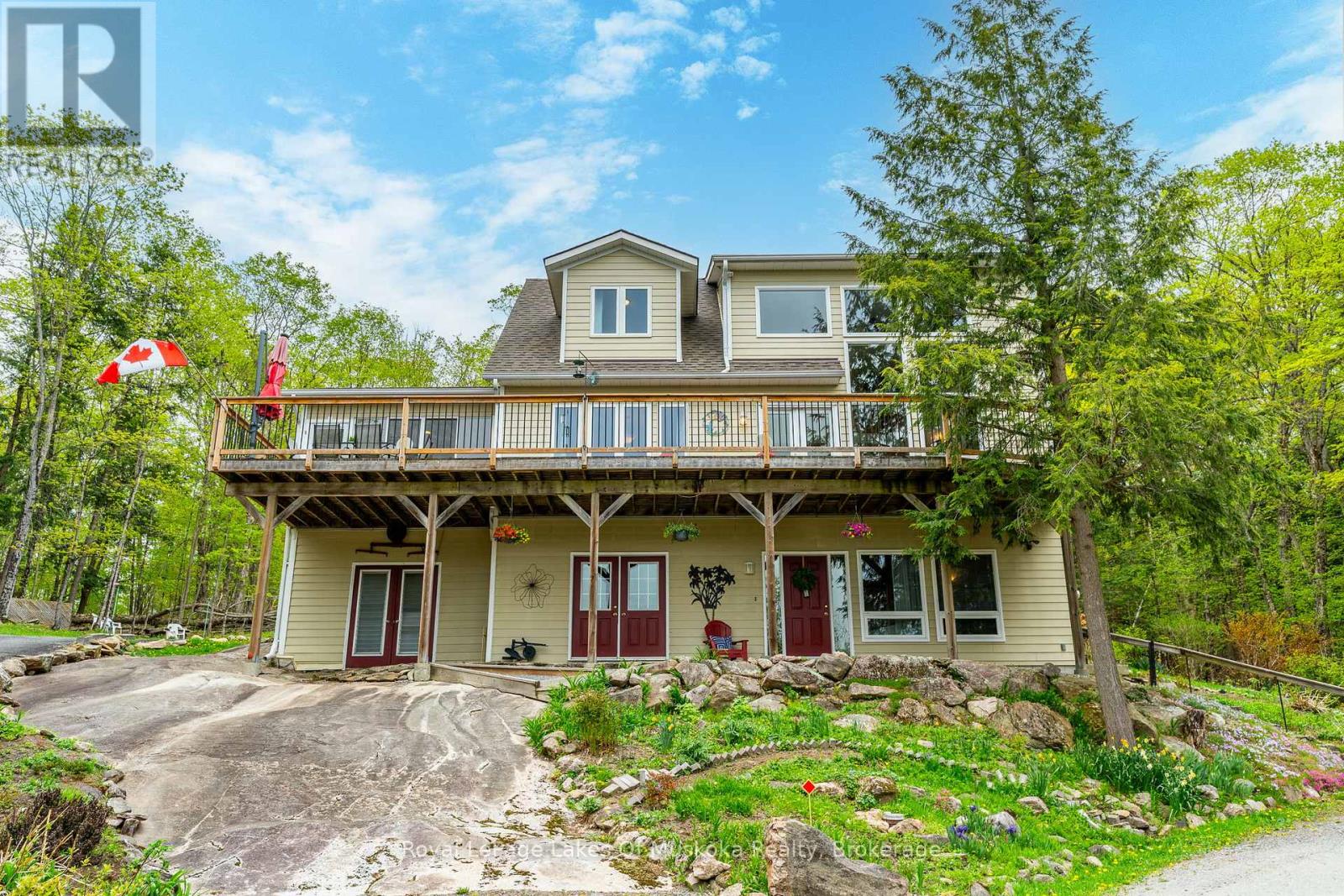 1043 OAKLAND DRIVE, Bracebridge, Ontario