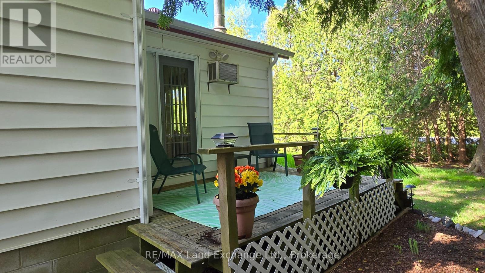 551 Attawandaron Road, Huron-Kinloss, Ontario  N2Z 2X3 - Photo 4 - X12153231