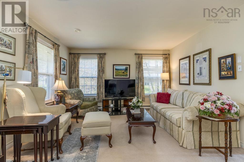 Property at 278 Fox Hill Avenue image 5