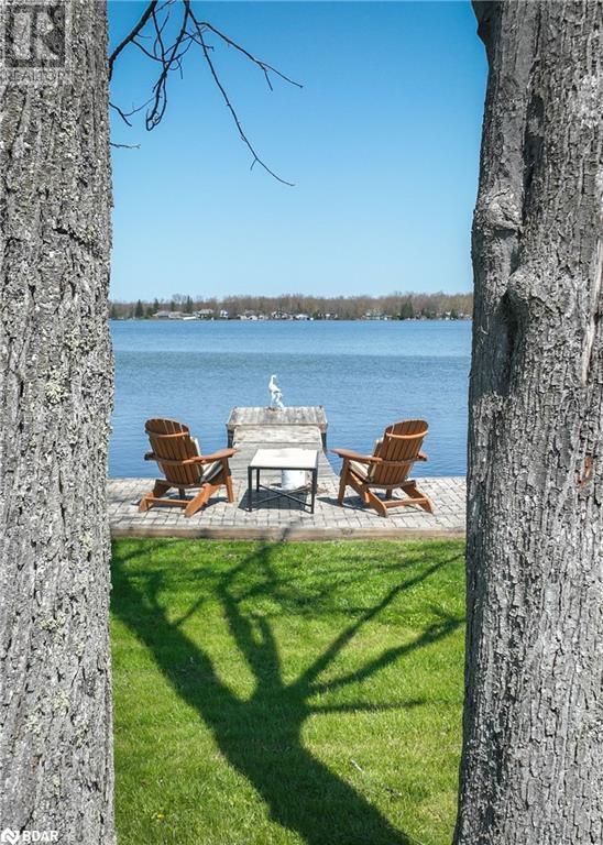 Property at 4137 BAYVIEW Avenue image 3