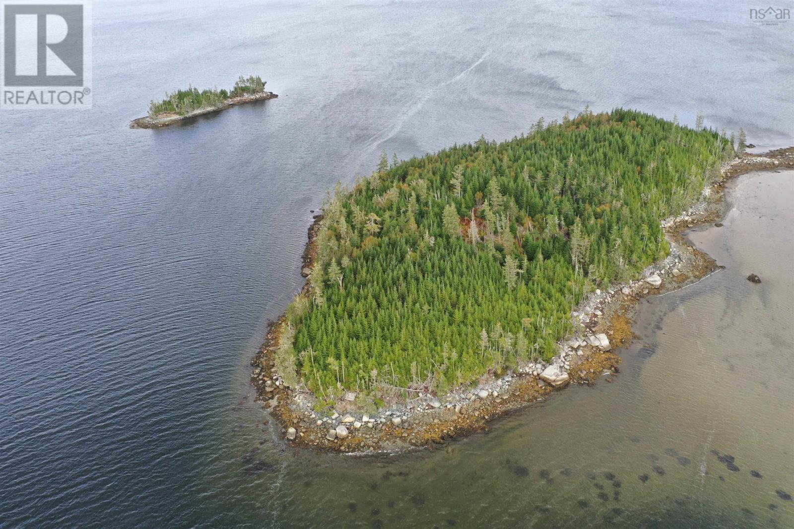 Property at Brown Islands image 3