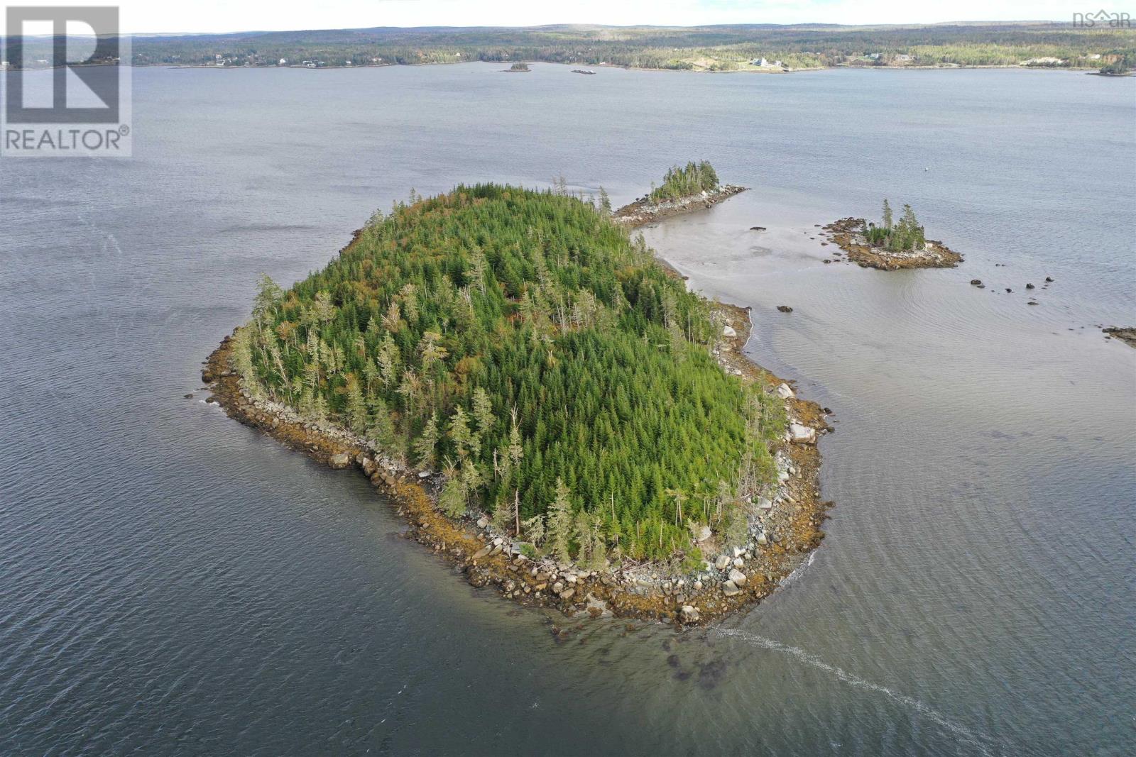 Property at Brown Islands image 5