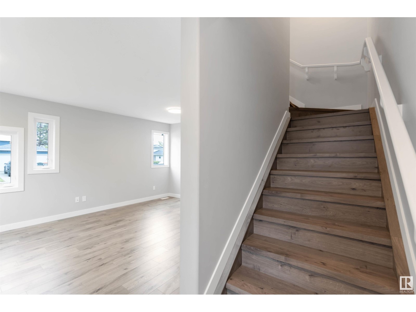 Property at 2 ST. ANDREWS AV image 4