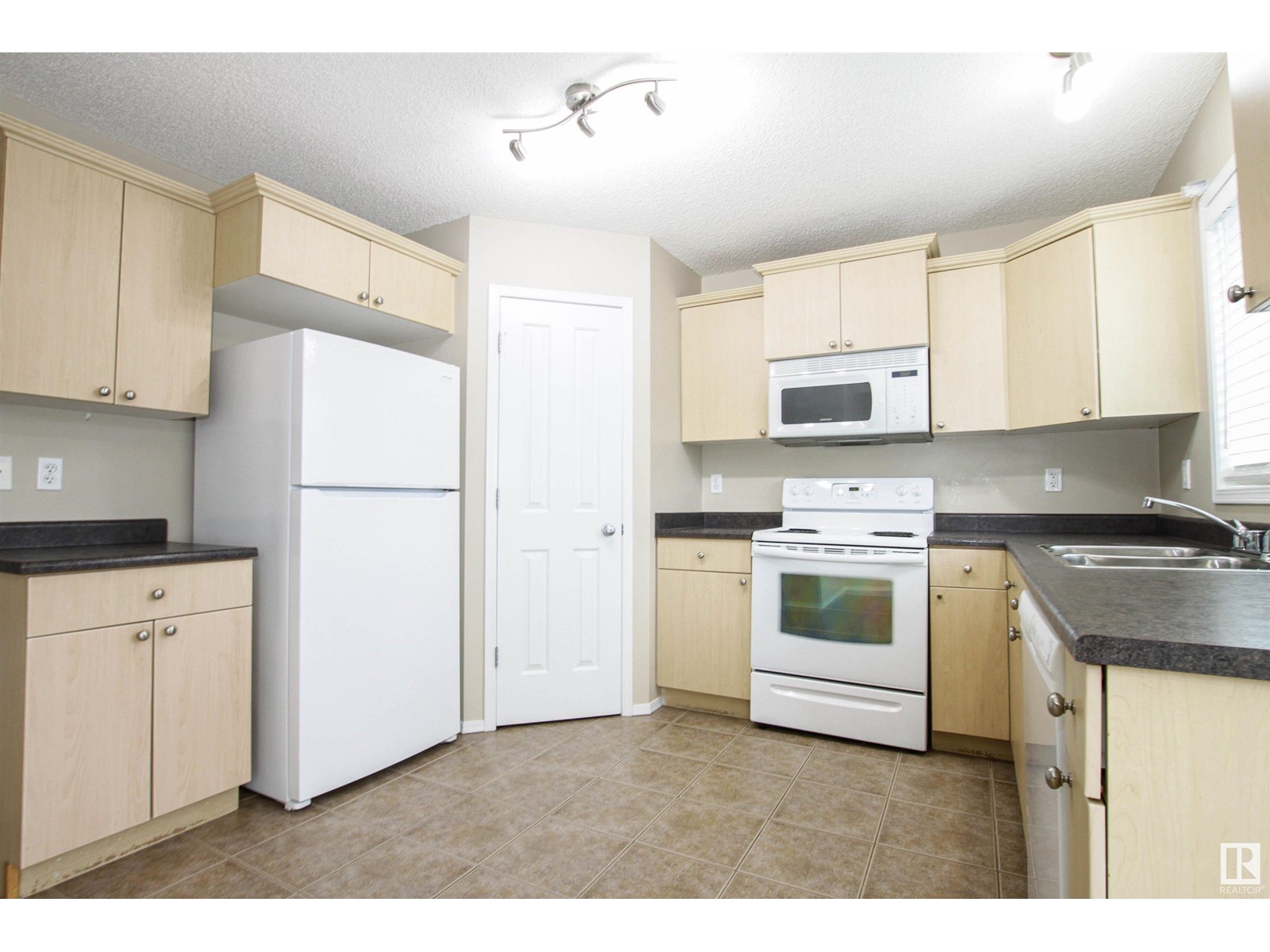 2309 Aspen Tr, Sherwood Park, Alberta  T8H 0G3 - Photo 13 - E4436822