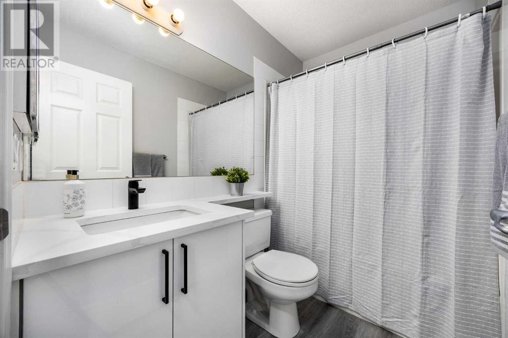 15897 Everstone Road Sw, Calgary, Alberta  T2Y 4E5 - Photo 12 - A2216212