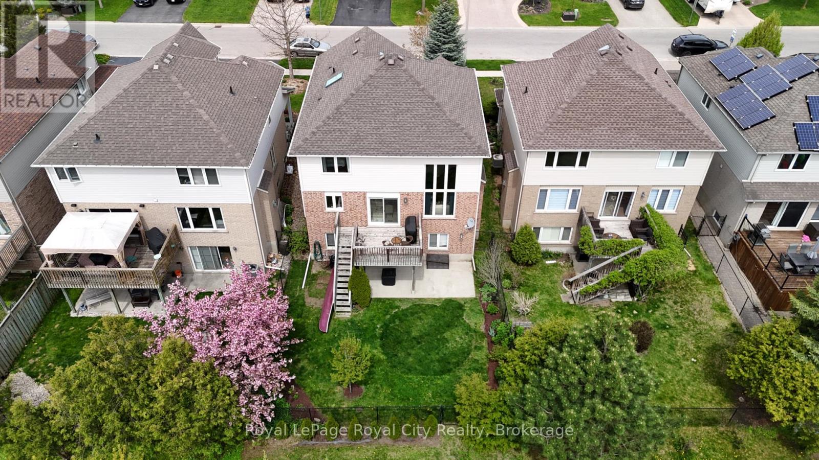 67 Grey Oak Drive, Guelph, Ontario  N1L 1R2 - Photo 5 - X12151859