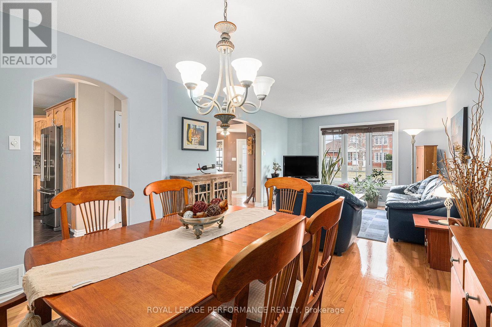 24 La Citadelle Street, Russell, Ontario  K0A 1W0 - Photo 18 - X12134158