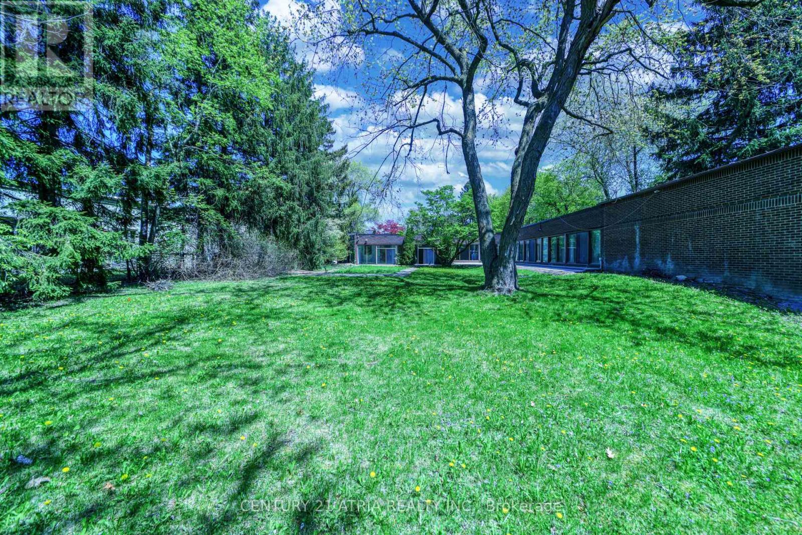 115 Northdale Road, Toronto (St. Andrew-Windfields), Ontario  M2L 2M3 - Photo 38 - C12152480