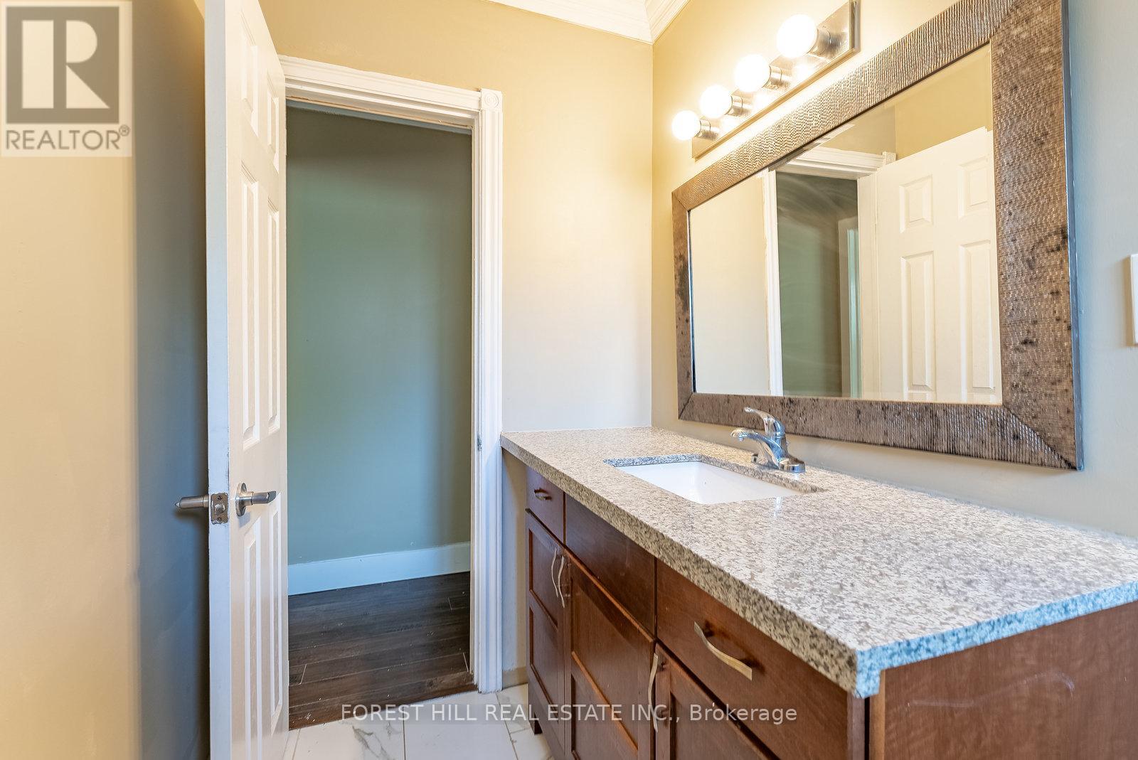 47 Kingsmere Crescent, Brampton (Northwood Park), Ontario  L6X 1Z5 - Photo 25 - W12142545