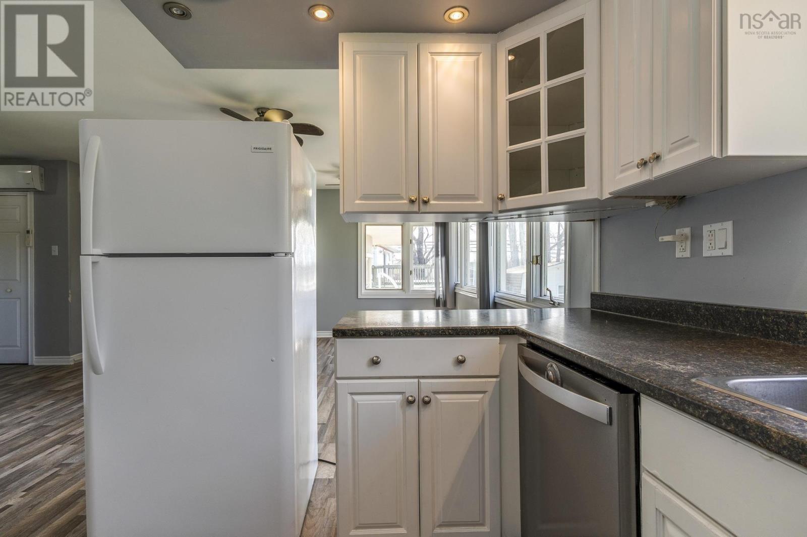 Property at 538 Highway 2 image 4
