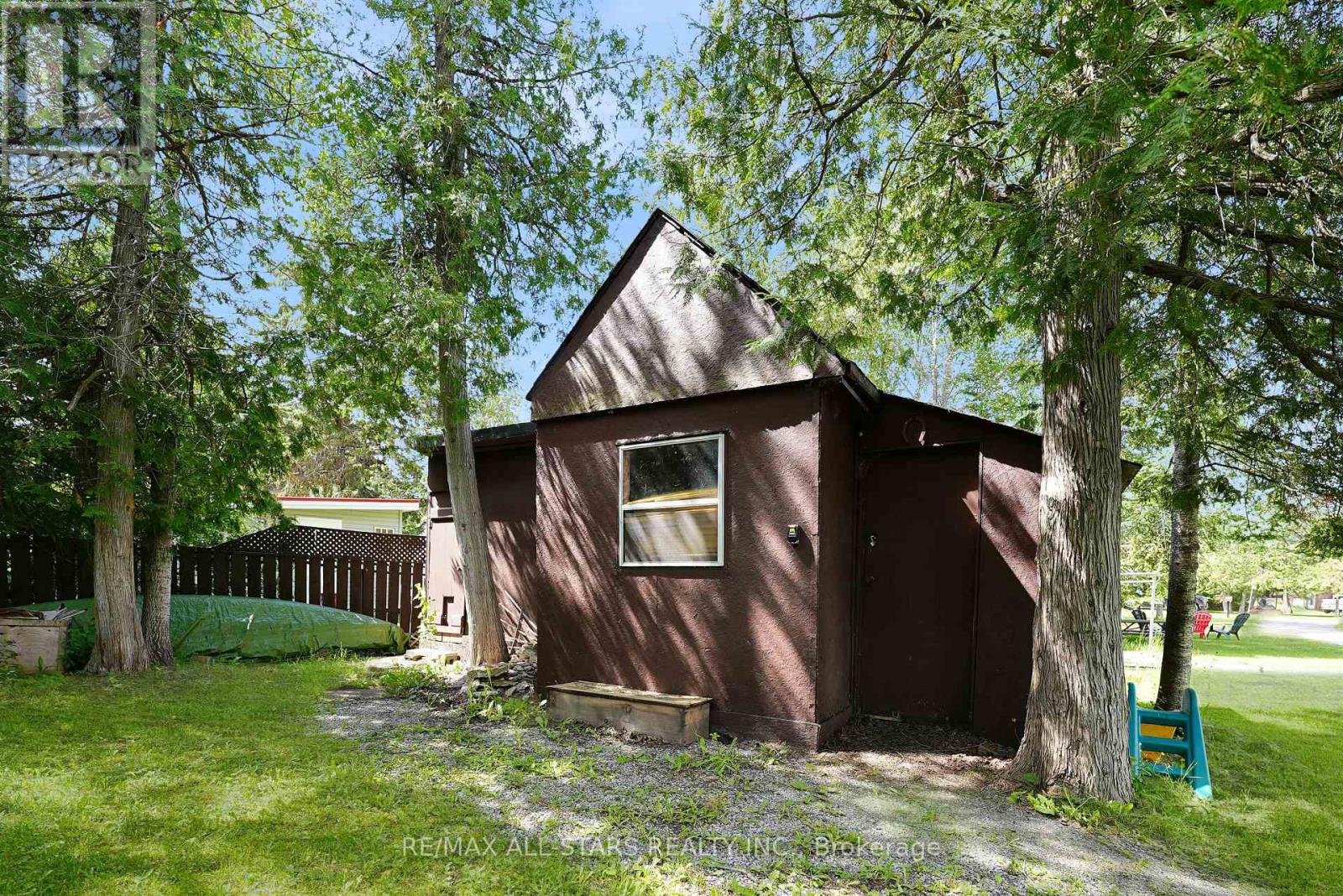 43 Sturgeon Glen Road, Kawartha Lakes, Ontario  K0M 1N0 - Photo 35 - X12153260