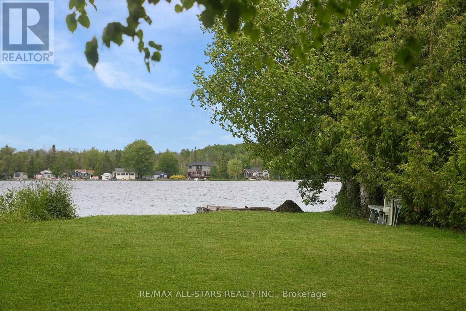 Property at 43 STURGEON GLEN ROAD image 4
