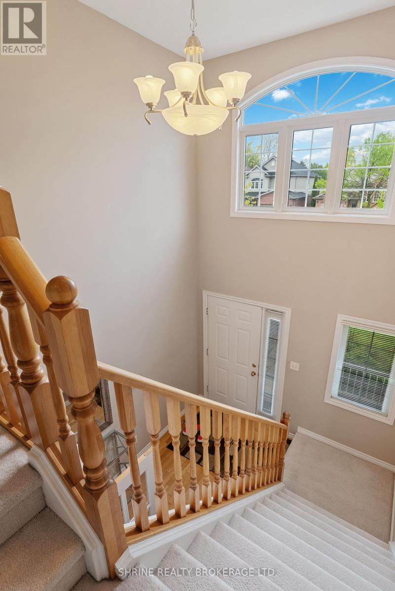 809 Queensborough Crescent, London North, Ontario  N6G 5K2 - Photo 19 - X12153467