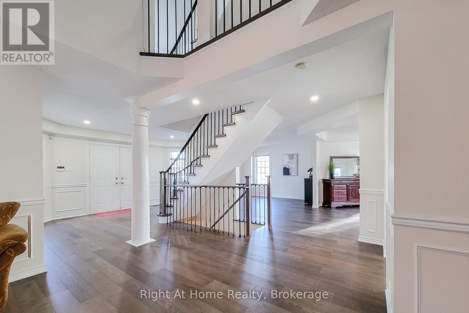 85 Meadowlands Boulevard, Hamilton, Ontario  L9K 1H8 - Photo 6 - X12027757