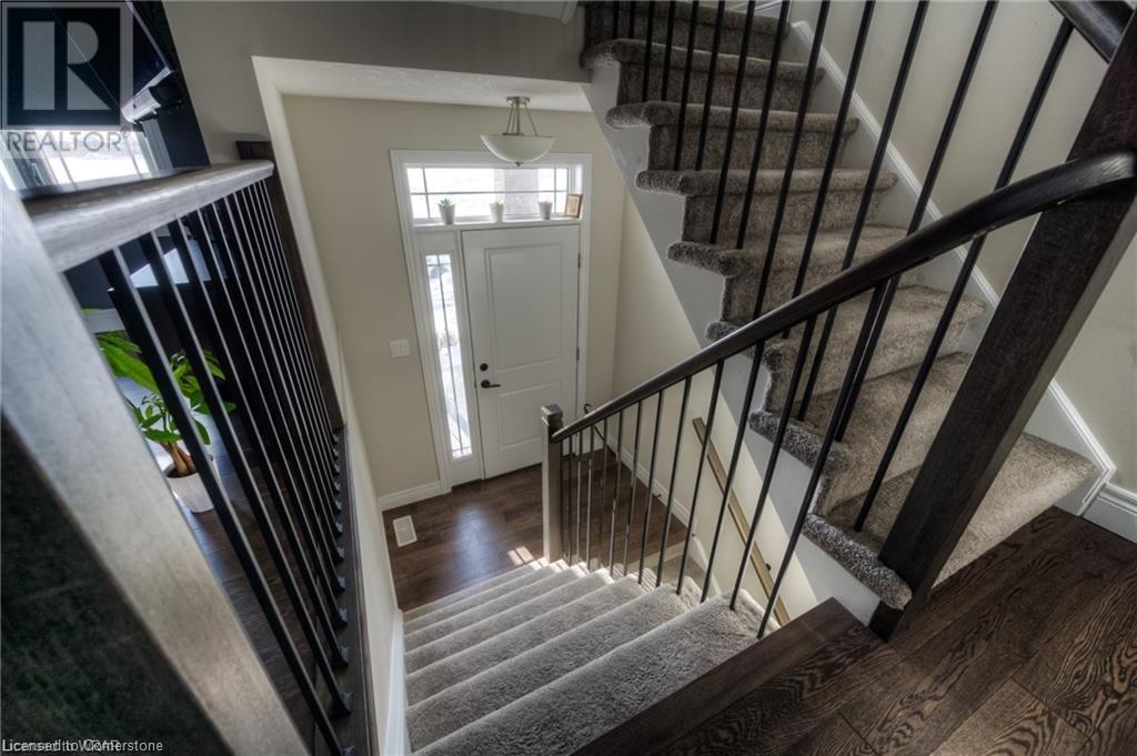 Property at 110 LOXLEIGH Lane image 3