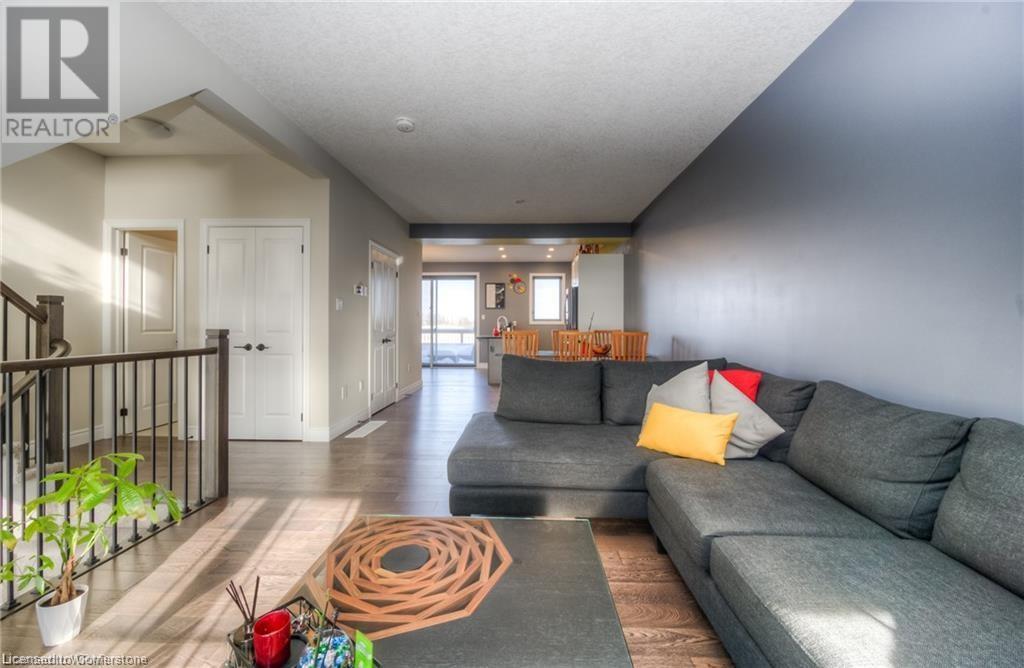 110 Loxleigh Lane, Breslau, Ontario  N0B 1M0 - Photo 6 - 40729429