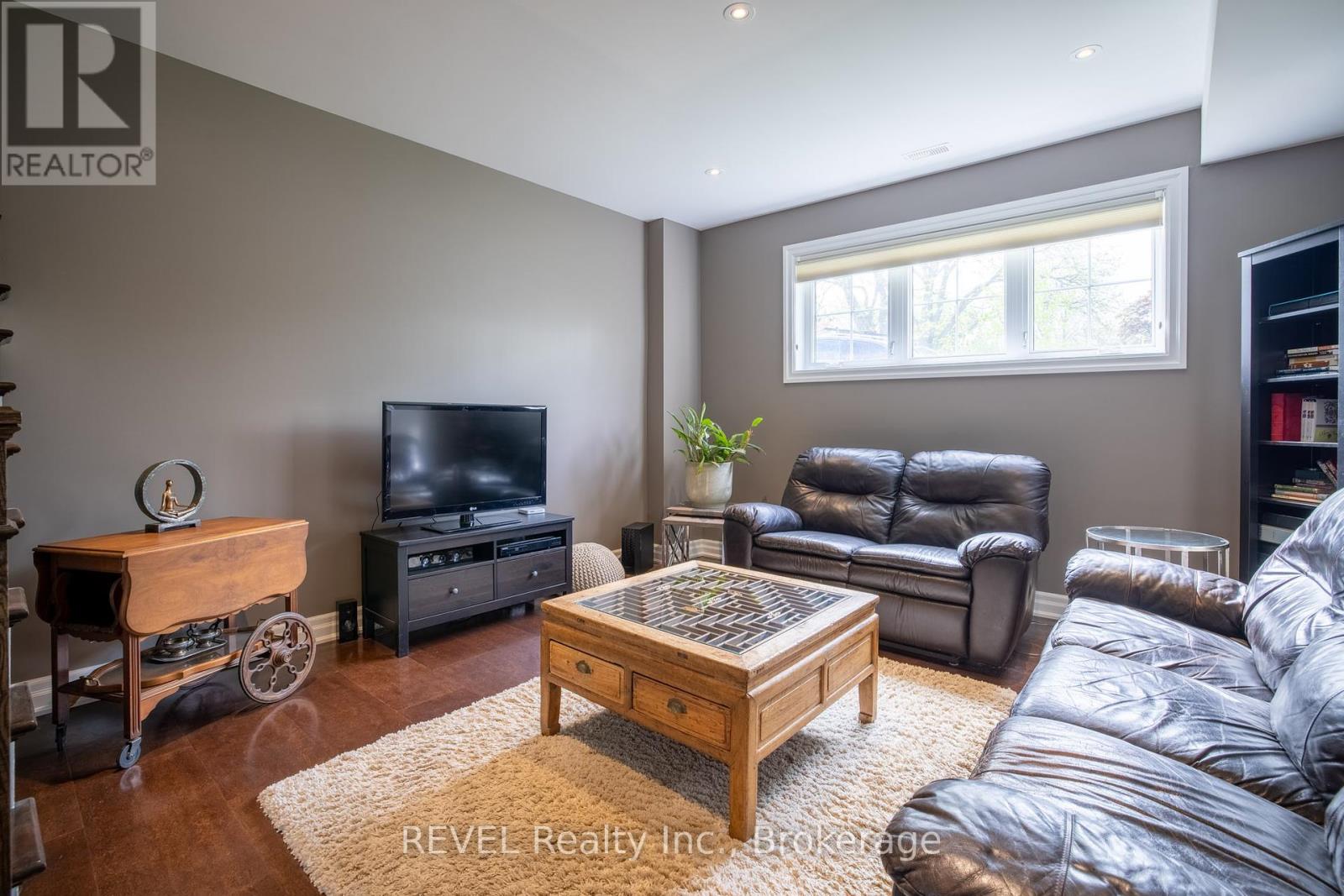 7 Parklane Crescent, St. Catharines, Ontario  L2T 3T9 - Photo 25 - X12153408