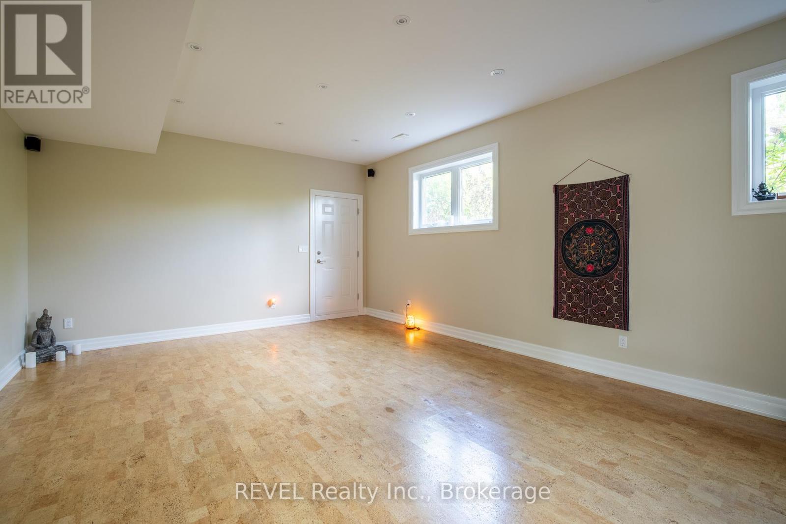 7 Parklane Crescent, St. Catharines, Ontario  L2T 3T9 - Photo 27 - X12153408